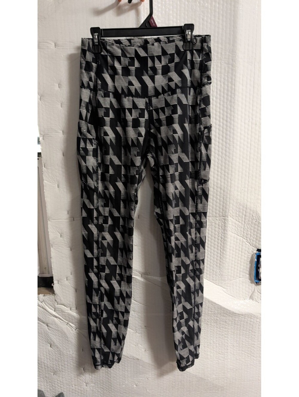 Legging depot Women's Geometric Patterned Activewear